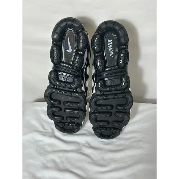 Nike Women's Nike Air Vapormax Plus Size 8 White/Black Women's Sneakers - Picture 7 of 8